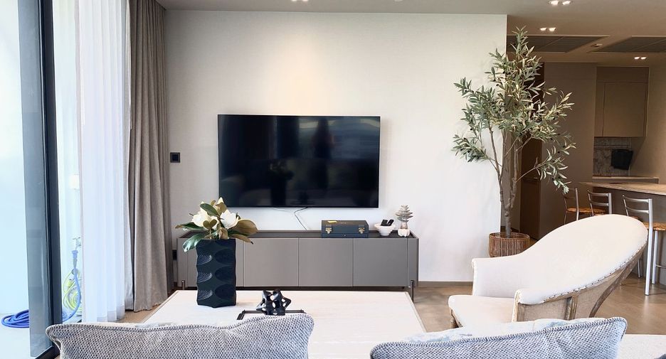 For rent そして for sale 2 Beds condo in Pathum Wan, Bangkok