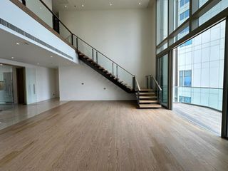 For sale 4 bed condo in Khlong San, Bangkok