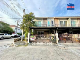 For sale 3 bed townhouse in Lam Luk Ka, Pathum Thani