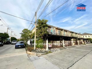 For sale 3 bed townhouse in Lam Luk Ka, Pathum Thani