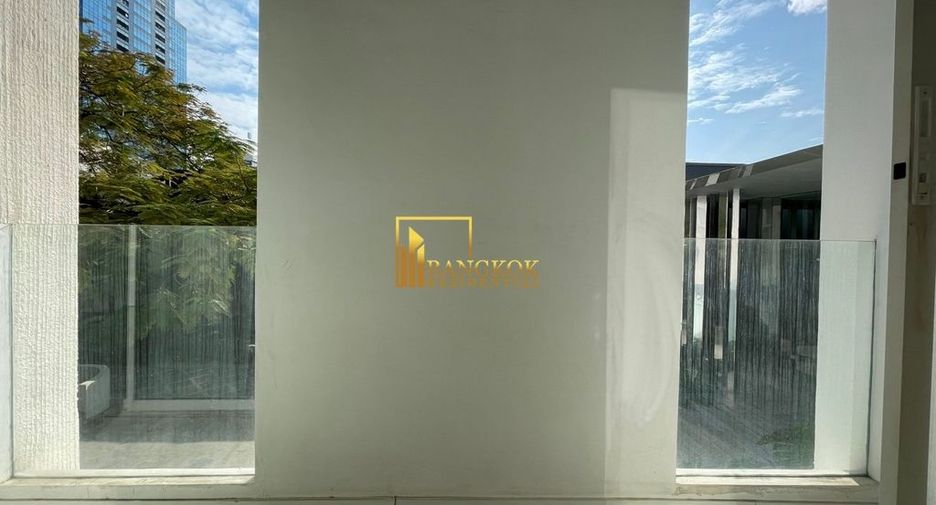 For rent 1 bed serviced apartment in Watthana, Bangkok