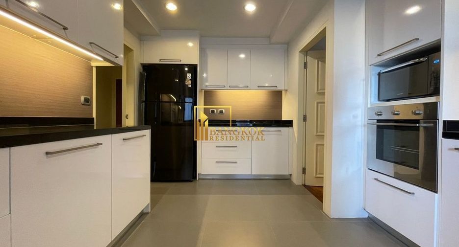 For rent 3 ベッドルーム apartment in Khlong Toei, Bangkok