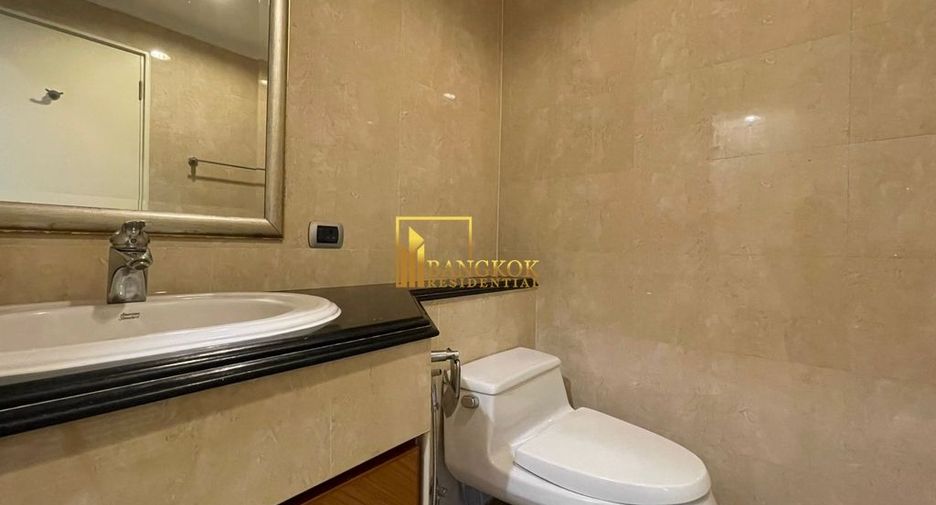 For rent 3 ベッドルーム apartment in Khlong Toei, Bangkok