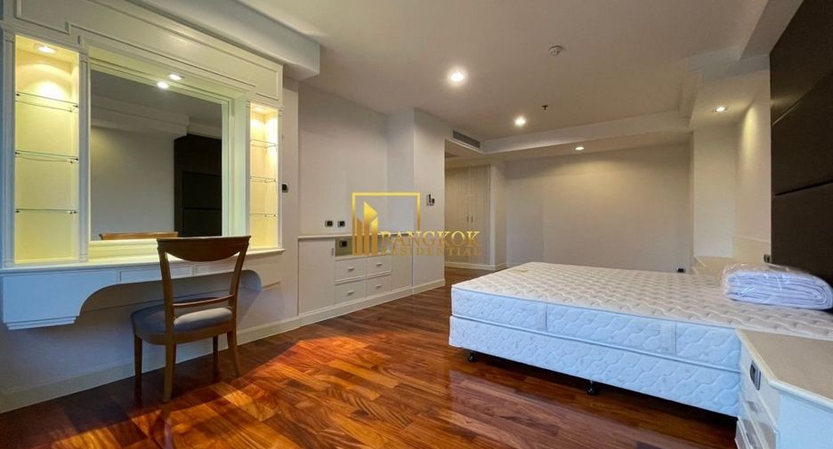 For rent 3 ベッドルーム apartment in Khlong Toei, Bangkok