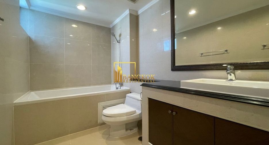 For rent 3 ベッドルーム apartment in Khlong Toei, Bangkok