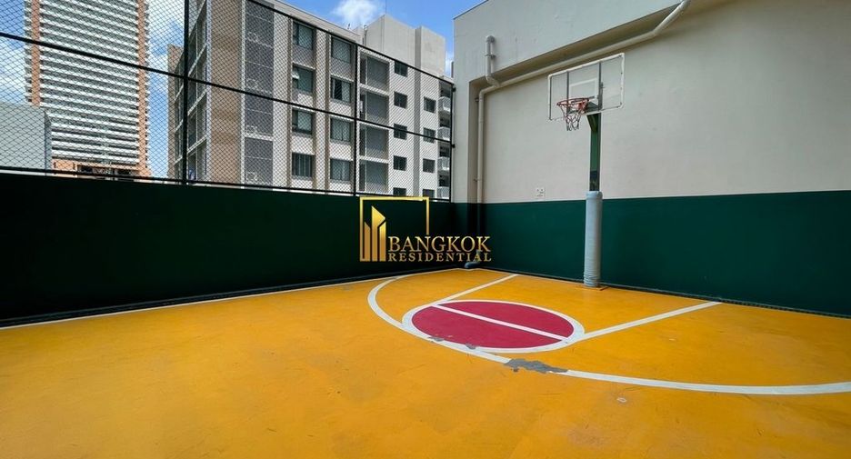 For rent 3 ベッドルーム apartment in Khlong Toei, Bangkok