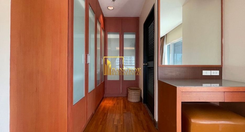 For rent 2 ベッドルーム serviced apartment in Khlong Toei, Bangkok