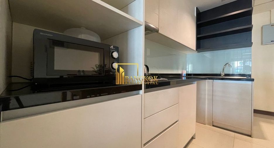 For rent 2 ベッドルーム serviced apartment in Khlong Toei, Bangkok