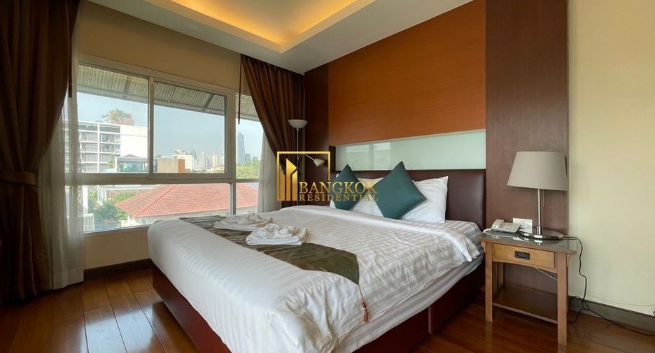 For rent 2 ベッドルーム serviced apartment in Khlong Toei, Bangkok
