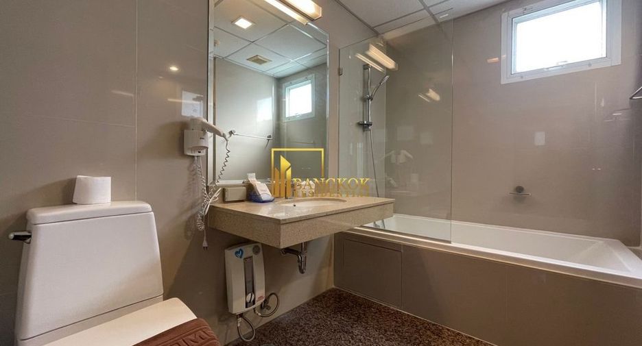 For rent 2 ベッドルーム serviced apartment in Khlong Toei, Bangkok