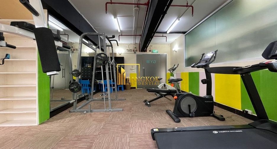 For rent 2 ベッドルーム serviced apartment in Khlong Toei, Bangkok