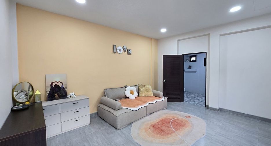 Casa en venta de 3 habitaciones en Bang Lamung, Chonburi