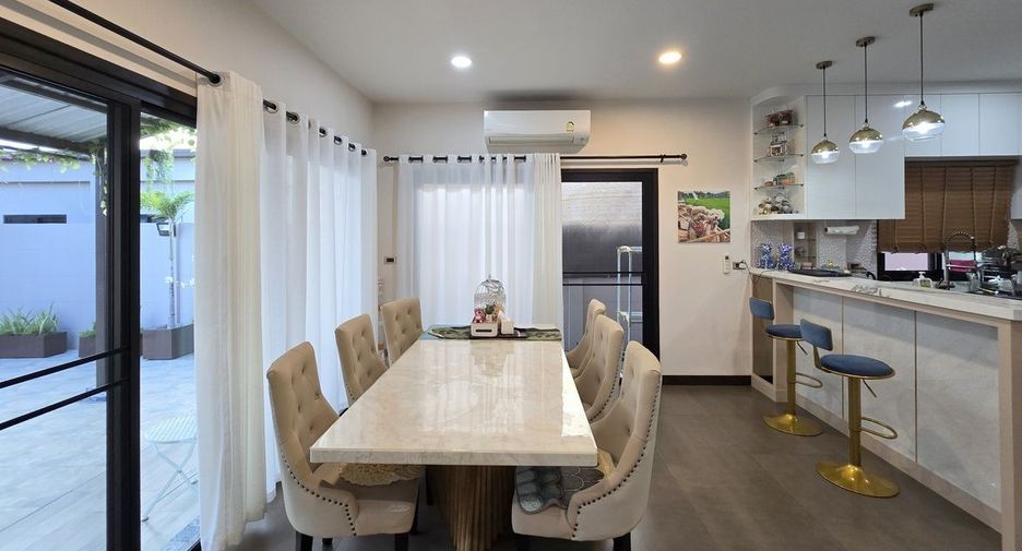 Casa en venta de 3 habitaciones en Bang Lamung, Chonburi