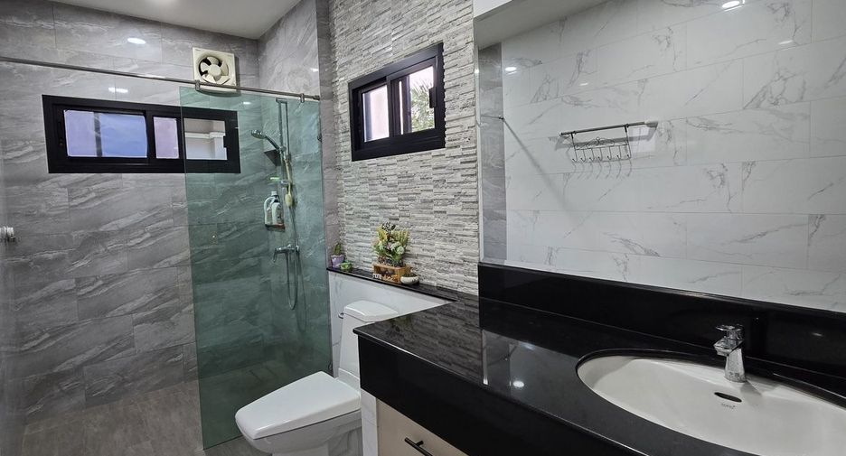 Casa en venta de 3 habitaciones en Bang Lamung, Chonburi