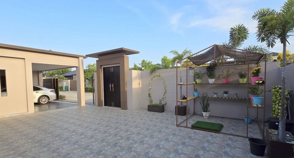 Casa en venta de 3 habitaciones en Bang Lamung, Chonburi