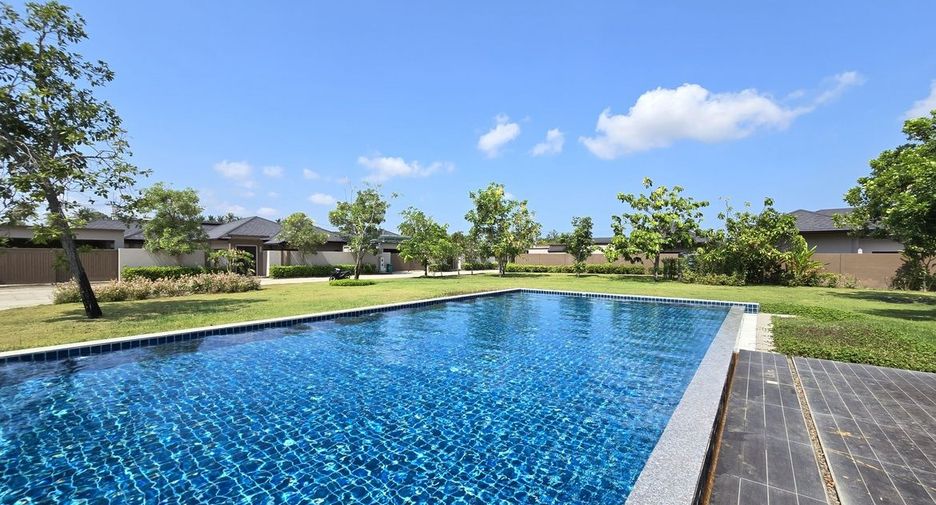 Casa en venta de 3 habitaciones en Bang Lamung, Chonburi