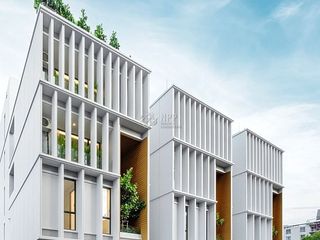 For sale 4 Beds house in Phaya Thai, Bangkok