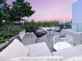 For sale 4 Beds house in Phaya Thai, Bangkok