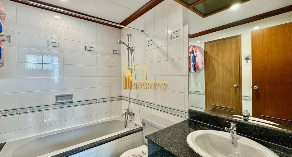 For rent 2 ベッドルーム apartment in Sathon, Bangkok