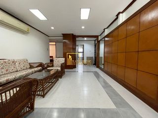 出租 2 卧室 公寓式住宅 在 Khlong Toei, 曼谷