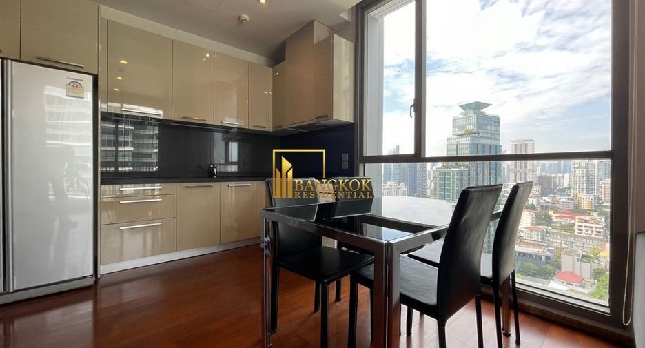 For rent 2 bedrooms condo in Watthana, Bangkok