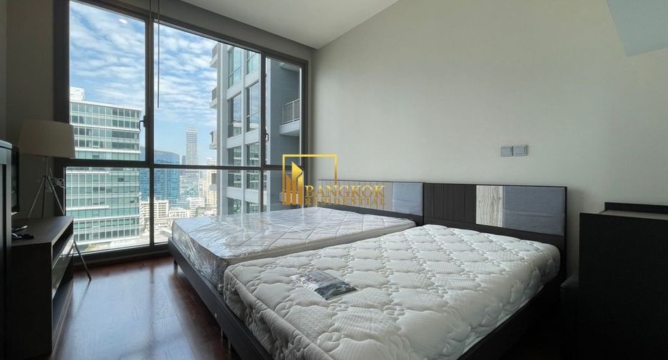 For rent 2 bedrooms condo in Watthana, Bangkok