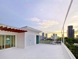 For sale 5 Beds house in Khlong Toei, Bangkok