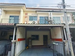 For sale 2 bed townhouse in Mueang Samut Sakhon, Samut Sakhon
