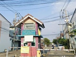 For sale 2 bed townhouse in Mueang Samut Sakhon, Samut Sakhon