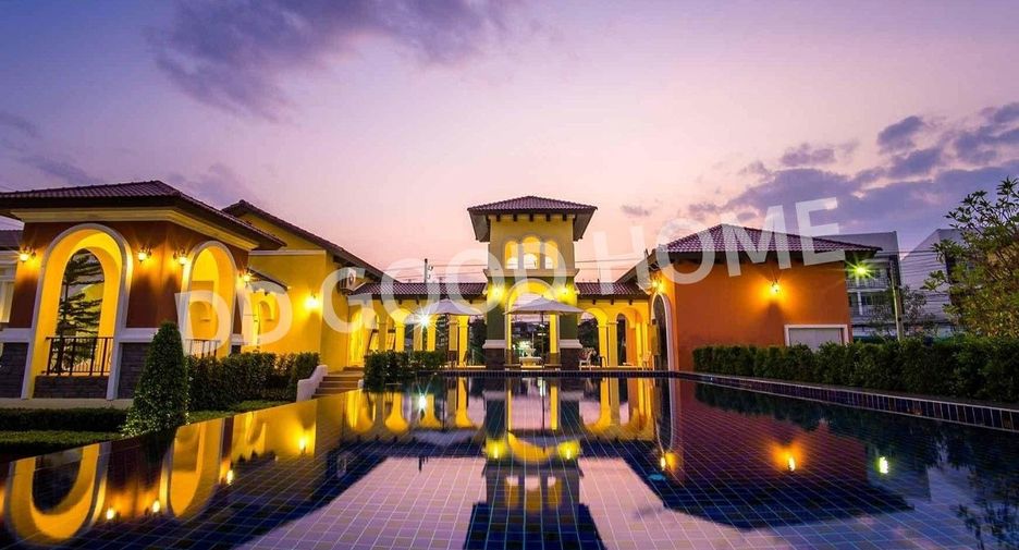 Reihenhaus zum Kauf mit 4 Zimmer in Si Racha, Chonburi