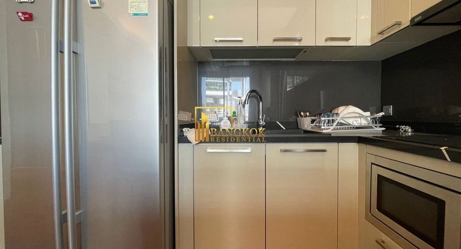 For rent 2 bedrooms condo in Watthana, Bangkok
