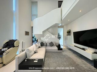 Haus zur Miete und zum Kauf mit 4 Zimmer in Watthana, Bangkok
