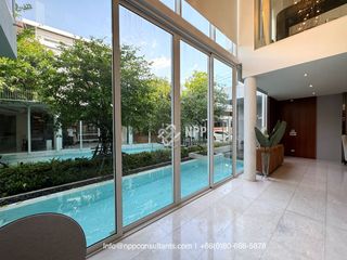 Haus zur Miete und zum Kauf mit 4 Zimmer in Watthana, Bangkok