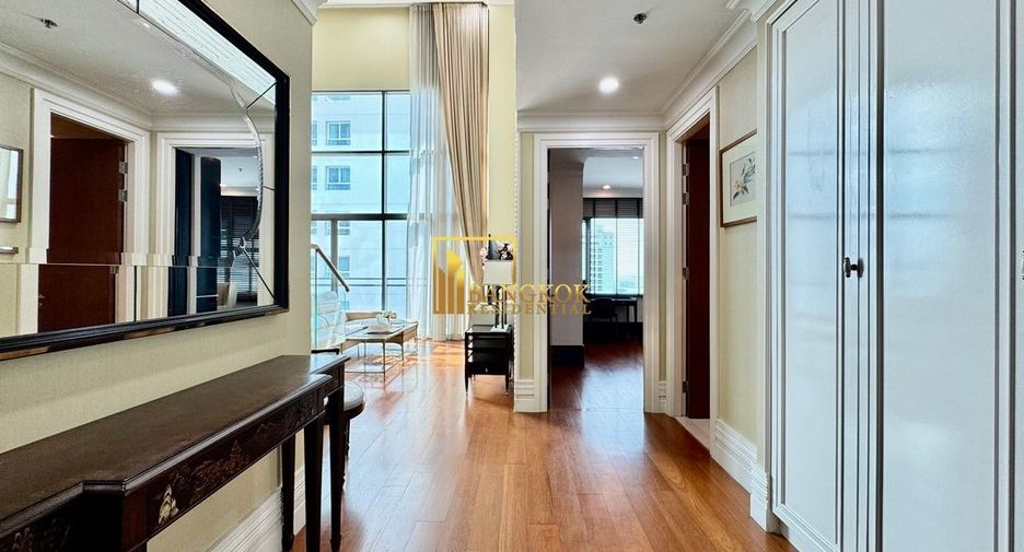 Condo en alquiler de 3 habitaciones en Khlong Toei, Bangkok