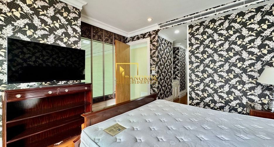 Condo en alquiler de 3 habitaciones en Khlong Toei, Bangkok