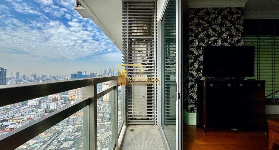 Condo en alquiler de 3 habitaciones en Khlong Toei, Bangkok