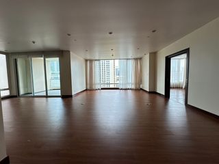 For rent and for sale 3 bed condo in Pathum Wan, Bangkok