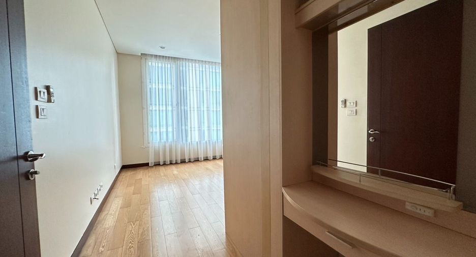 Продажа 3 спальни кондо в Патхум Щан, Бангкок