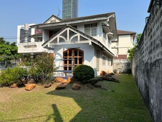 Haus zum Kauf mit 3 Zimmer in Watthana, Bangkok