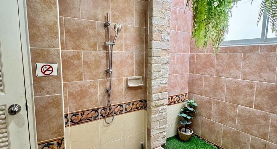 Haus zum Kauf mit 3 Zimmer in Sattahip, Chonburi
