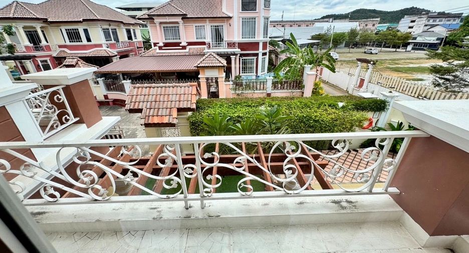 Haus zum Kauf mit 3 Zimmer in Sattahip, Chonburi