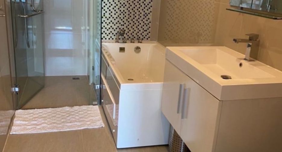 For sale 1 bed condo in Si Racha, Chonburi