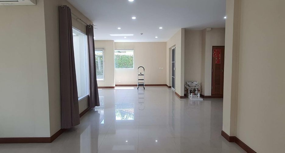 For sale 3 bedrooms house in Mueang Chiang Mai, Chiang Mai