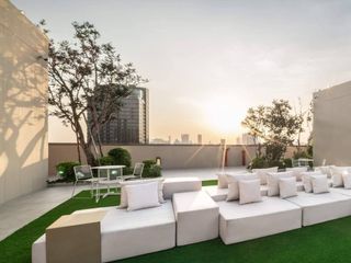 Condo en alquiler de 2 habitaciones en Khlong Toei, Bangkok