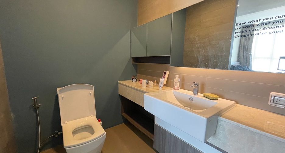 For rent 3 bedrooms condo in Bang Lamung, Chonburi