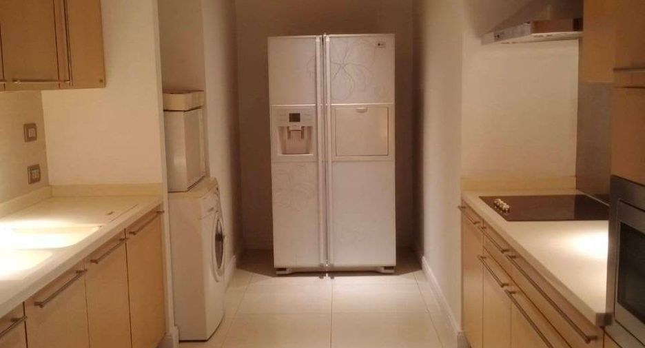 Wohnung zur Miete mit 2 Zimmer in Pathum Wan, Bangkok