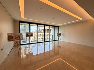 For sale 3 bedrooms condo in Pathum Wan, Bangkok
