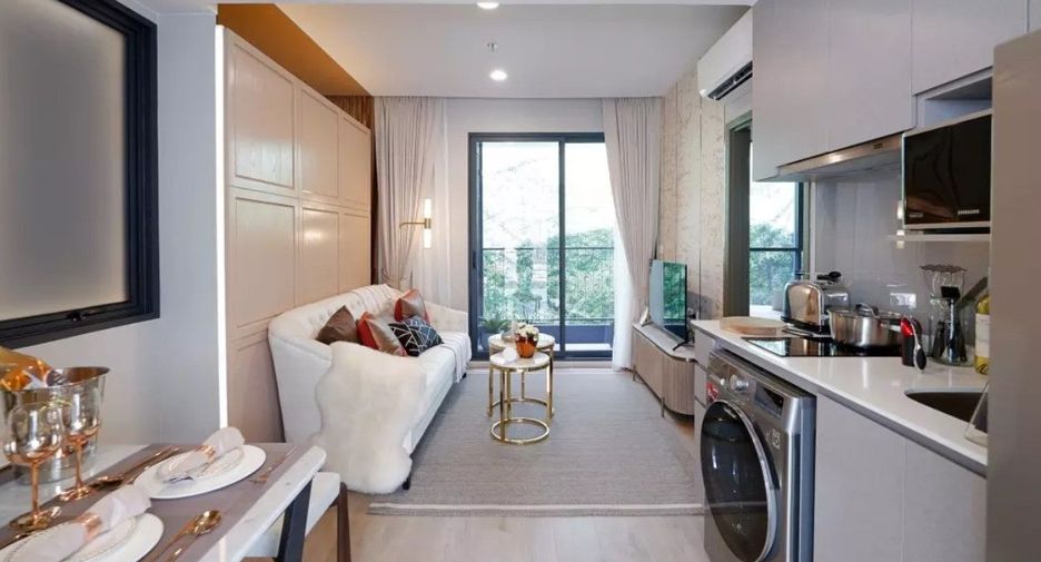 For sale 1 Beds condo in Sathon, Bangkok