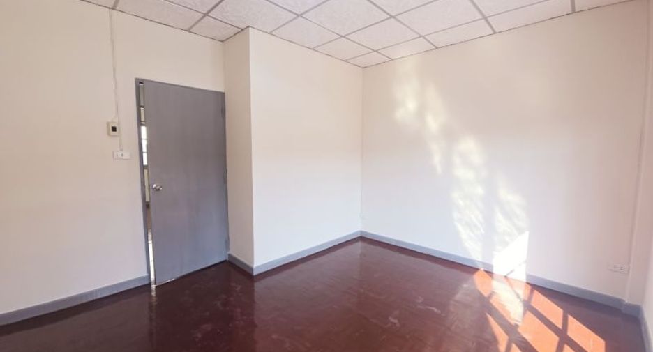For sale 2 ベッドルーム townhouse in Bang Bua Thong, Nonthaburi