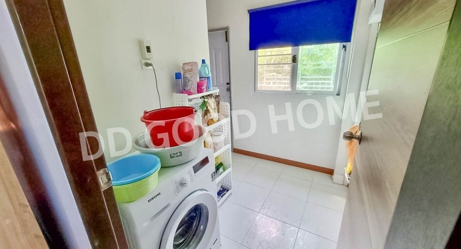 For sale 2 bedrooms house in Khok Samrong, Lopburi